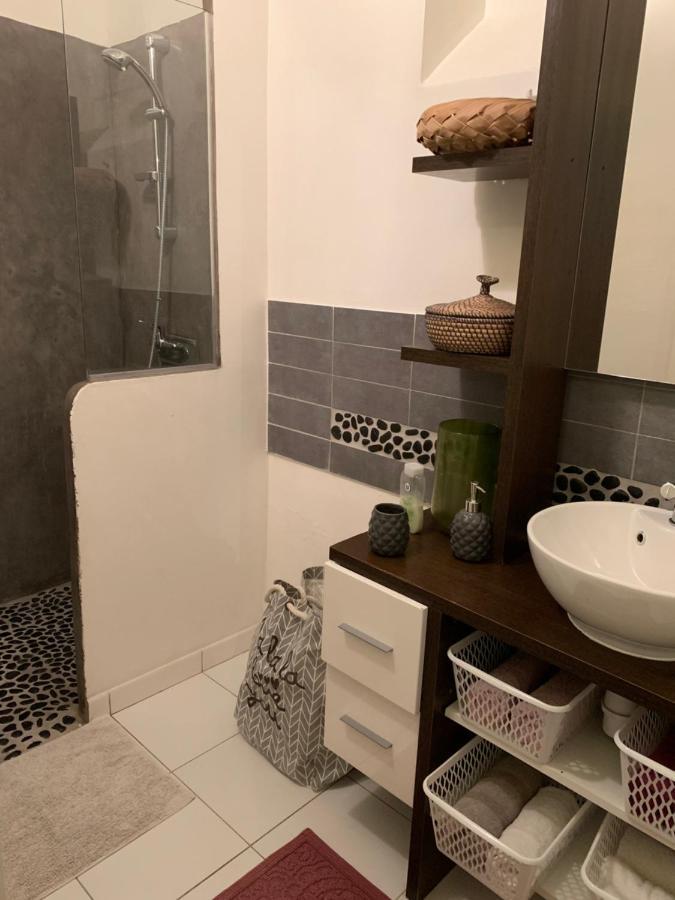 Charmant Logement A Vierzon Centre エクステリア 写真